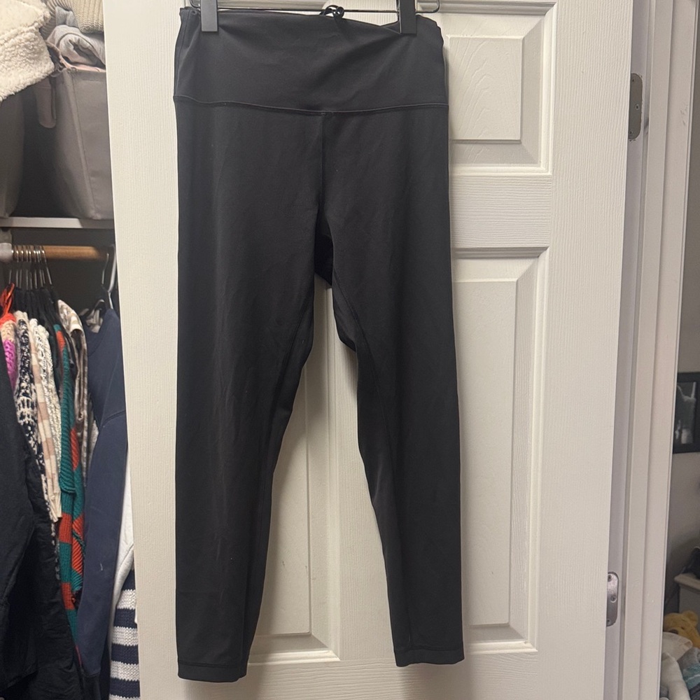 Black Lululemon Align Leggings 28’